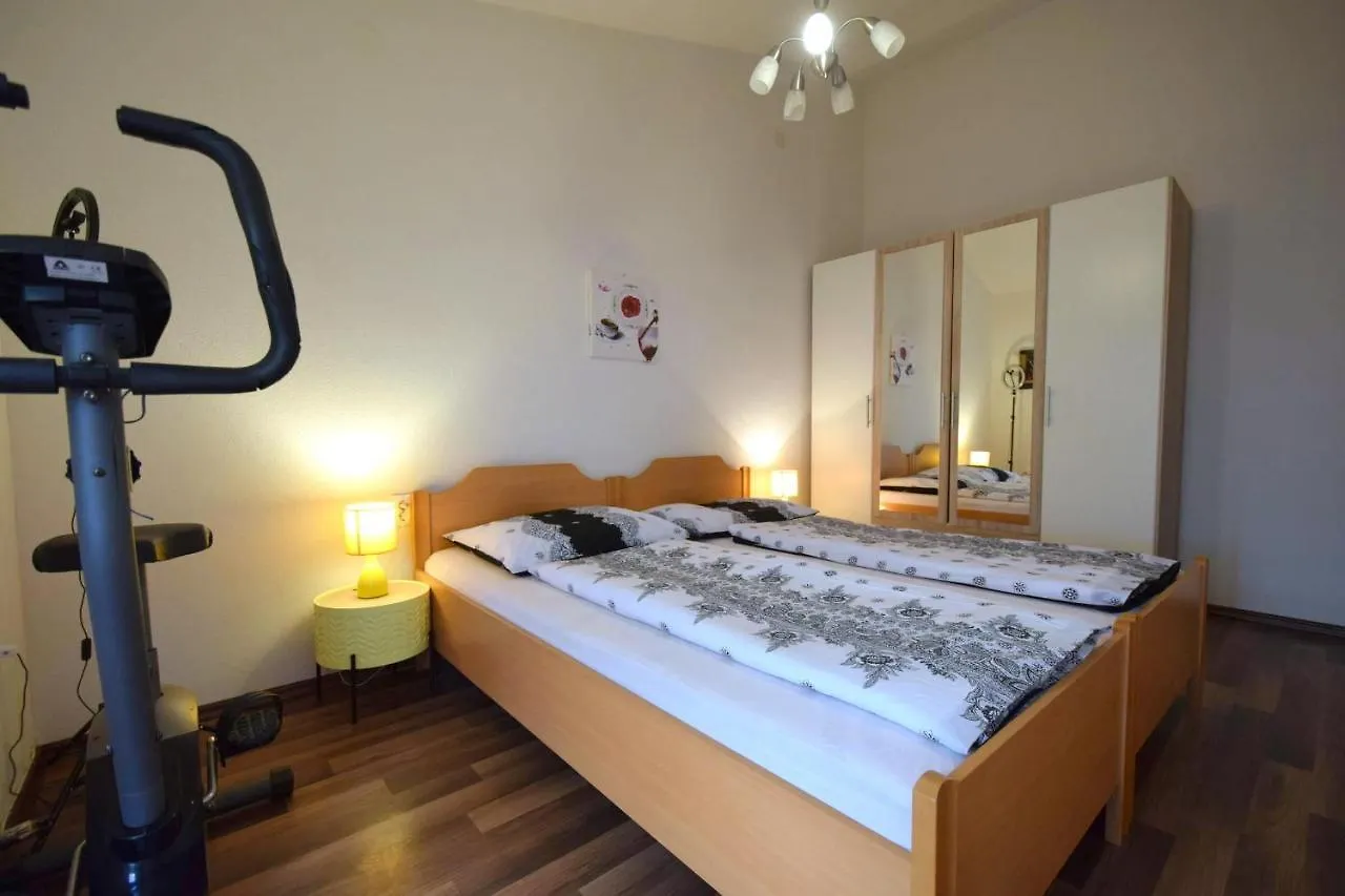 Apartments Zrinka Omisalj Croatia